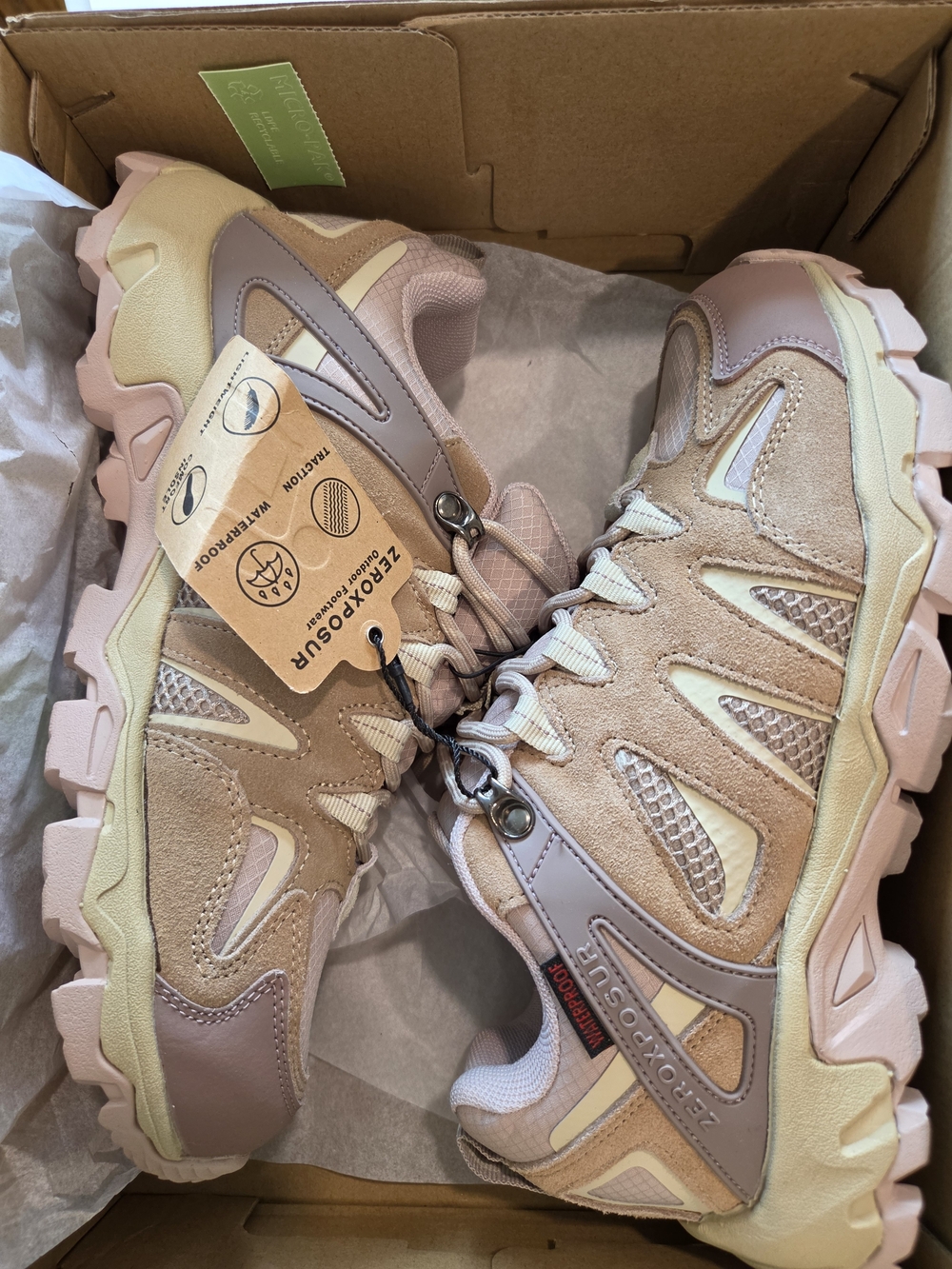 Zeroxposur Trail Running Sneakers - Pink & Cream 8.5 NWT